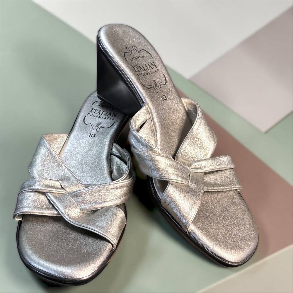 Size 9 1/2 to 10 ITALIAN SHOEMAKERS Silver Wedge Strappy Sandals VGUC